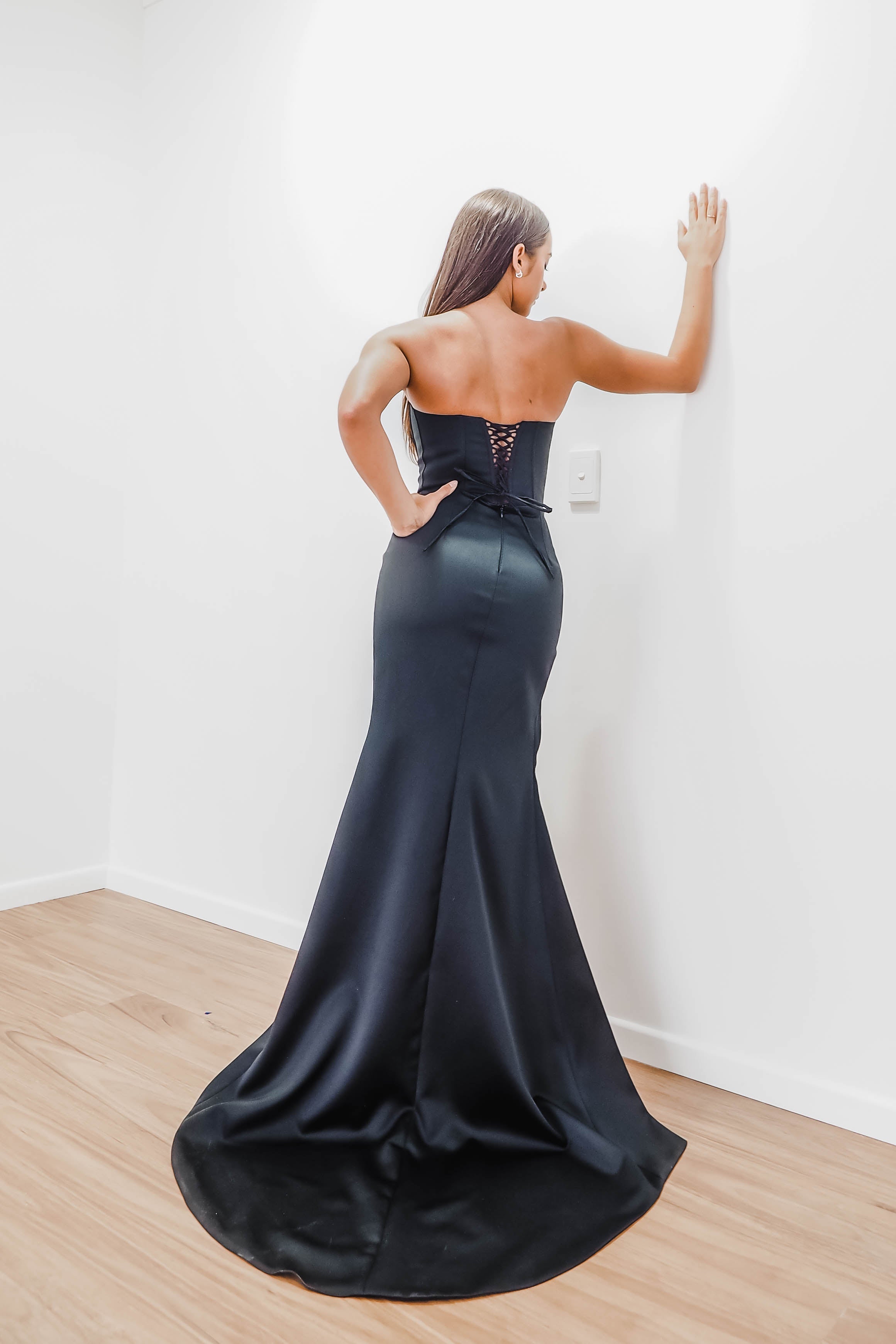 Black satin 2024 mermaid dress